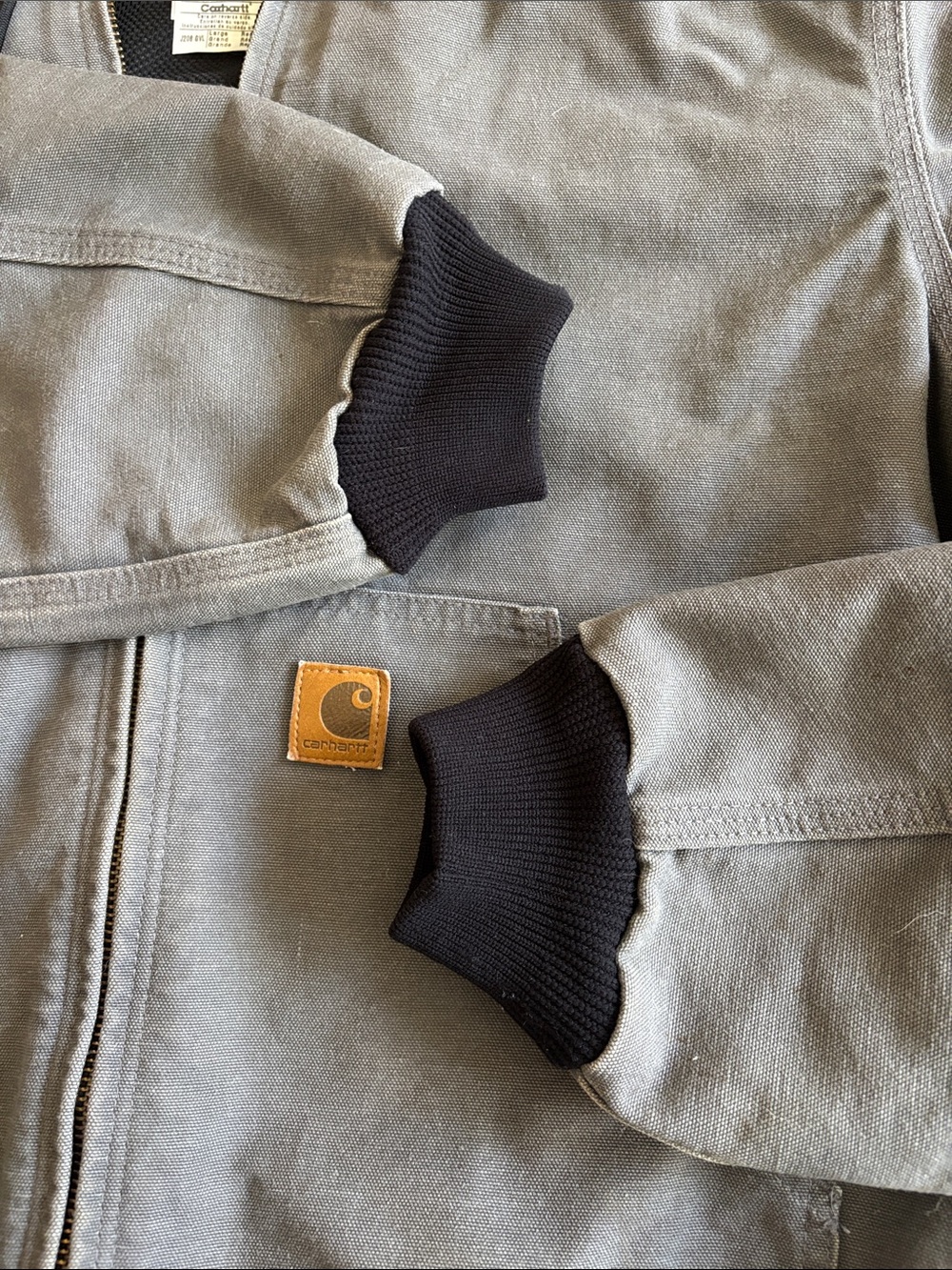 Men's Carhartt J208 Sandstone Duck Active Jacket in Gravel (gray) Like New - Picture 4 of 4